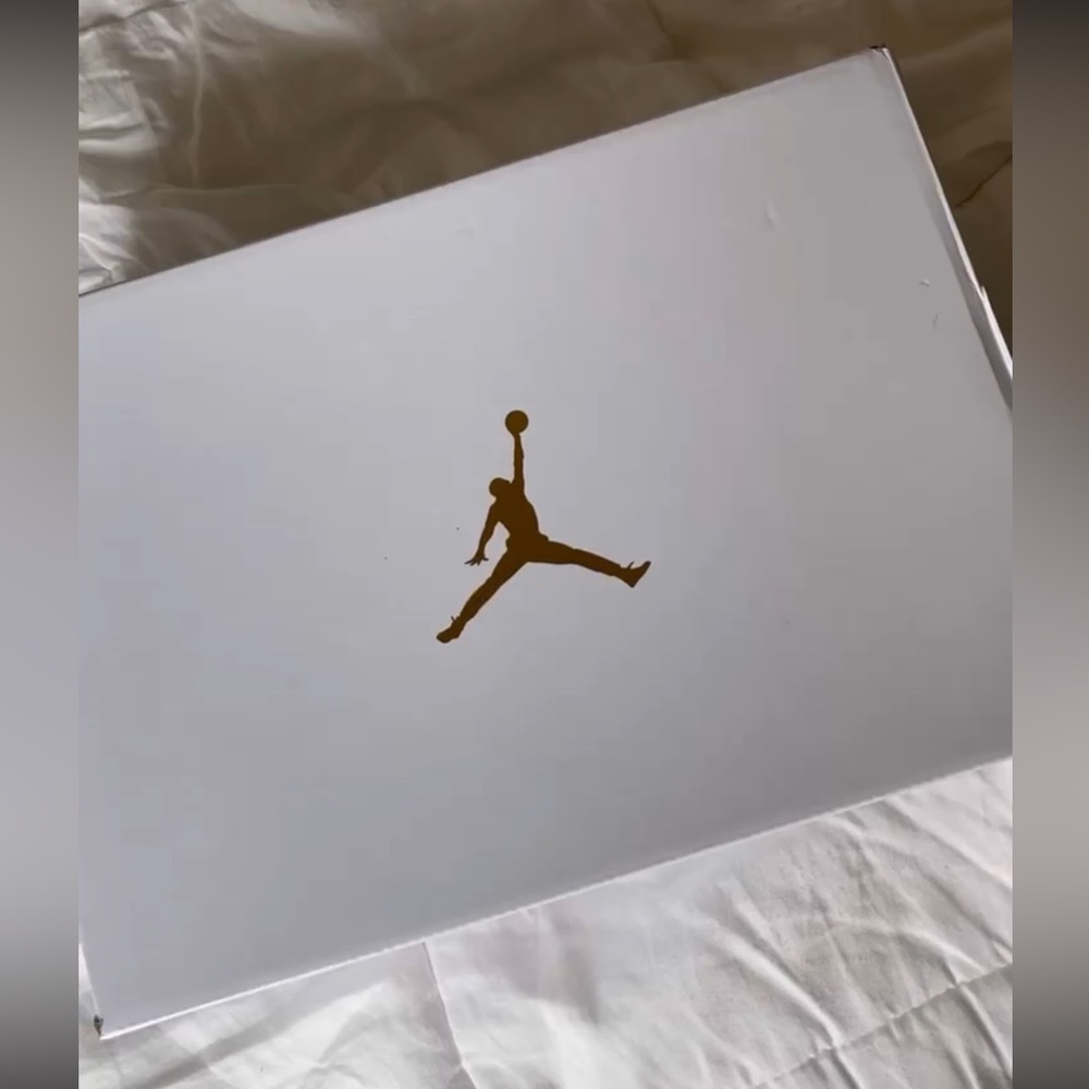 Jordan Air Womens size 7.5